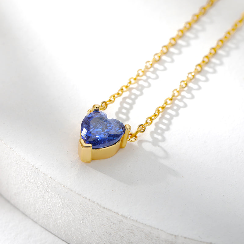 Metal Link Chain Crystal Heart Necklace by HitMyNeed