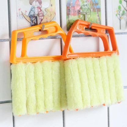 Microfiber Blind Cleaner Tool with Triple Brush by HitMyNeed
