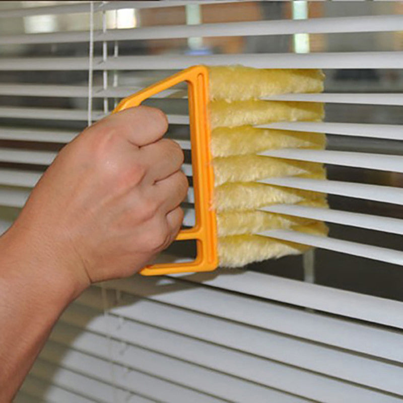 Microfiber Blind & Window Cleaning Brush Tool by HitMyNeed