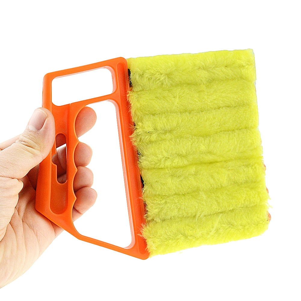 Microfiber Window Blinds Cleaner with 7 Dust Arms by HitMyNeed