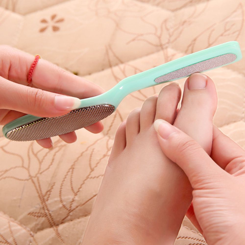 Microplane Foot File with Built-In Nail File by HitMyNeed