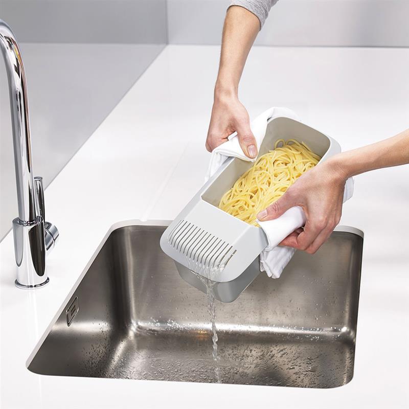 Microwave Pasta Cooker with Built-In Strainer by HitMyNeed