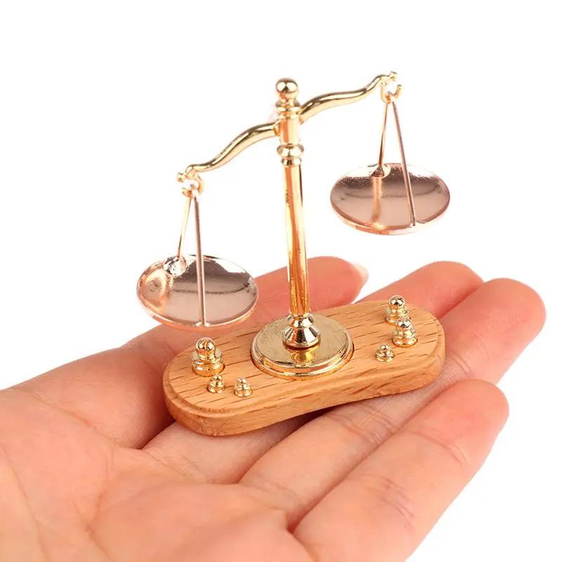Mini Balance Scale Model for Dollhouse Decoration by HitMyNeed