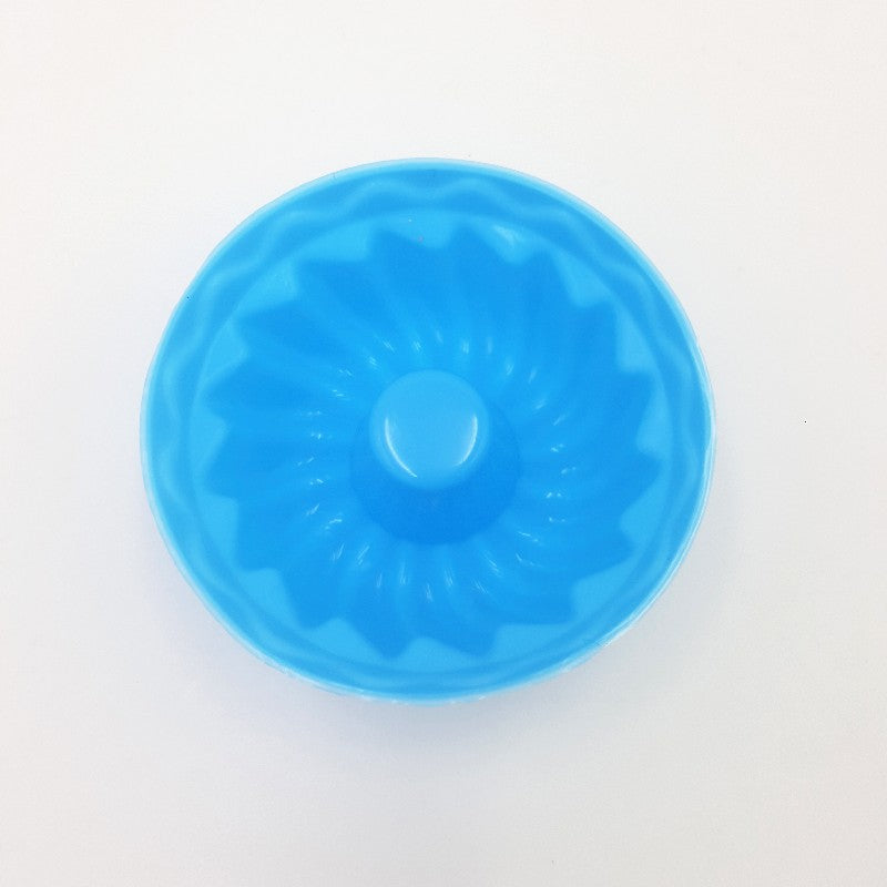 Mini Bundt Silicone Cupcake Molds Set of 12 by HitMyNeed