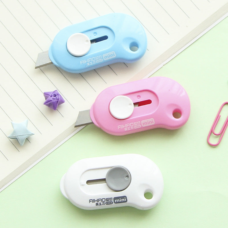 Mini Paper Cutter Keychain for Everyday Use by HitMyNeed