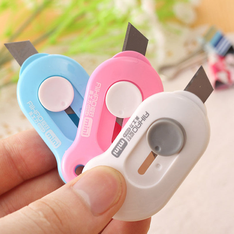 Mini Paper Cutter Keychain for Everyday Use by HitMyNeed