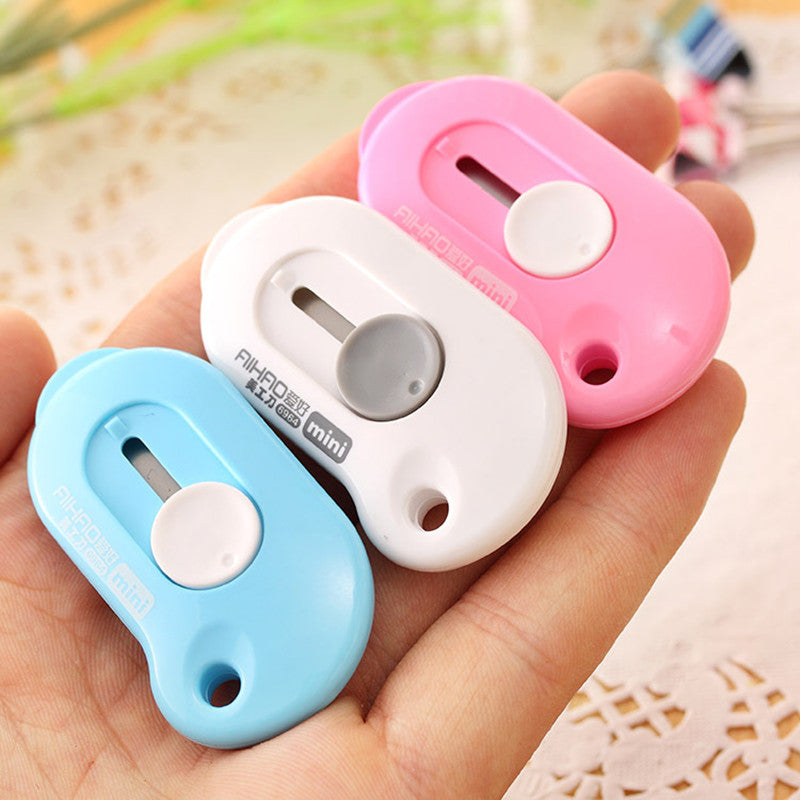 Mini Paper Cutter Keychain for Everyday Use by HitMyNeed