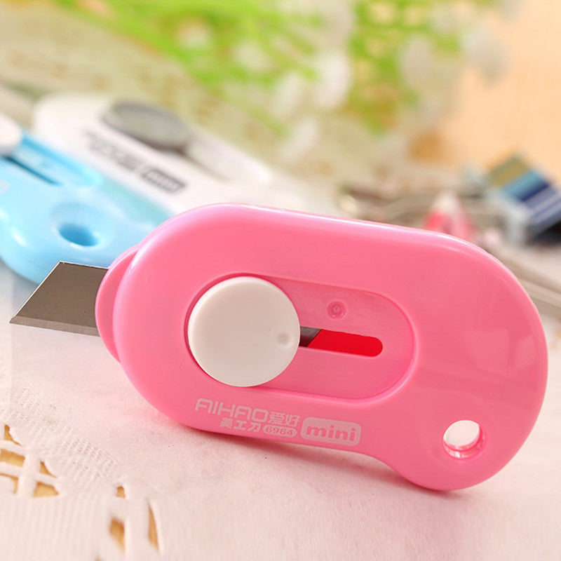 Mini Paper Cutter Keychain for Everyday Use by HitMyNeed