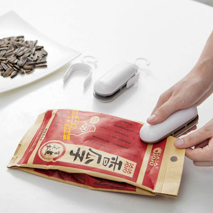 Mini Portable Bag Sealer and Cutter Clip by HitMyNeed
