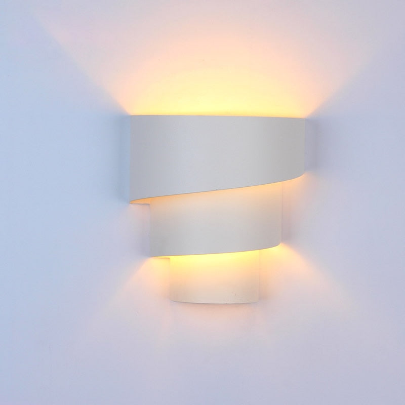 Modern Interior Wall Light with E27 Socket by HitMyNeed
