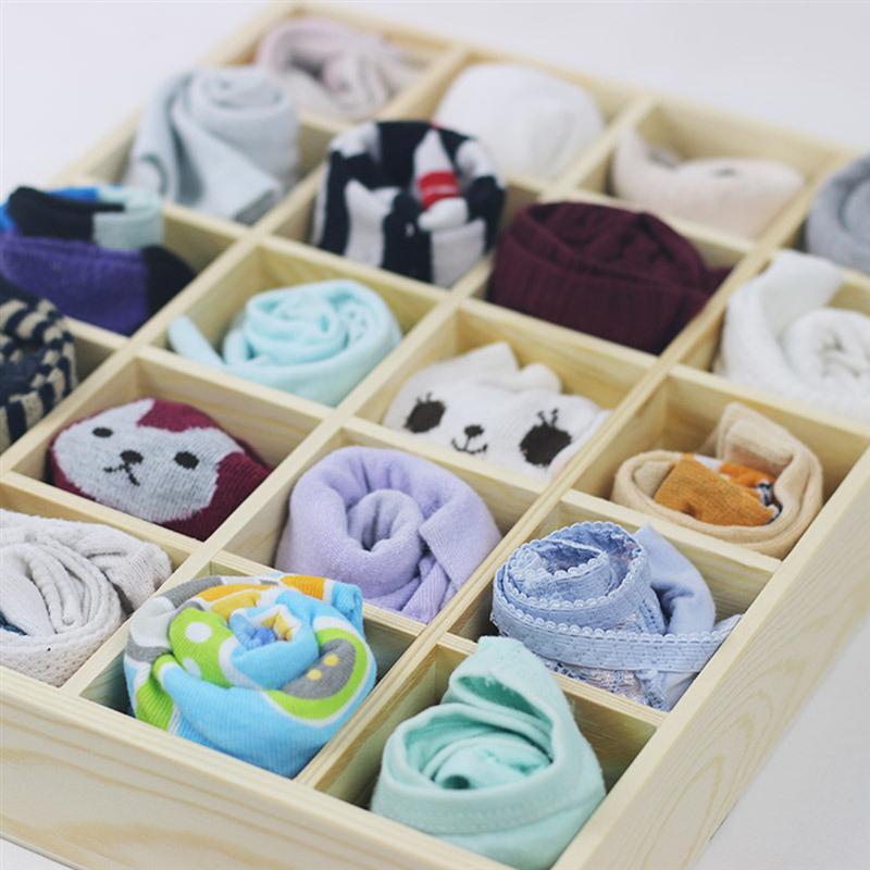 Natural 20-Grid Pine Wooden Compartment Box by HitMyNeed