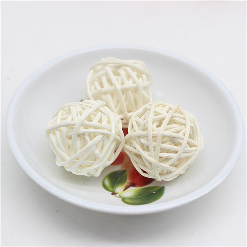 Natural Rattan Balls Decor Set, 25pcs (3cm) white by HitMyNeed