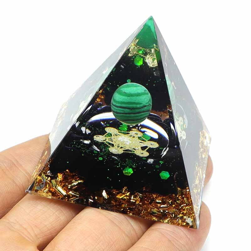 Natural Stone Orgone Energy Pyramid 5cm by HitMyNeed