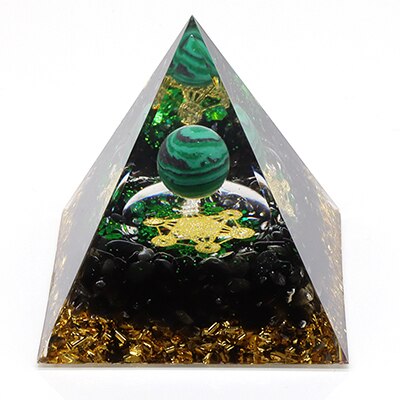 Natural Stone Orgone Energy Pyramid 5cm malachite by HitMyNeed