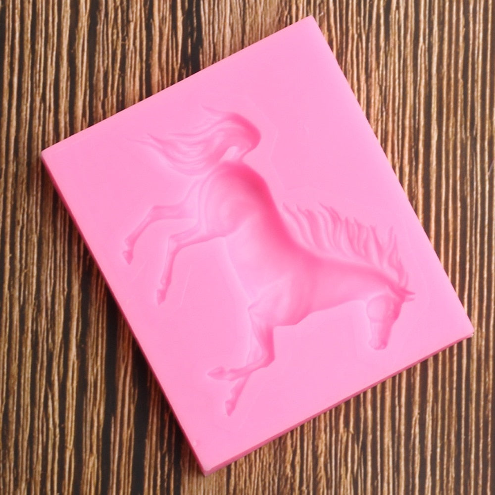 Non-Stick 3D Silicone Horse Mold for Baking & Crafts by HitMyNeed