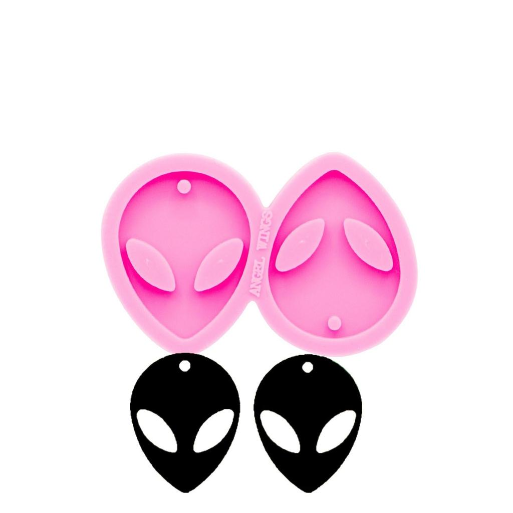 Non Stick Alien Silicone Mold for Resin & Candy by HitMyNeed