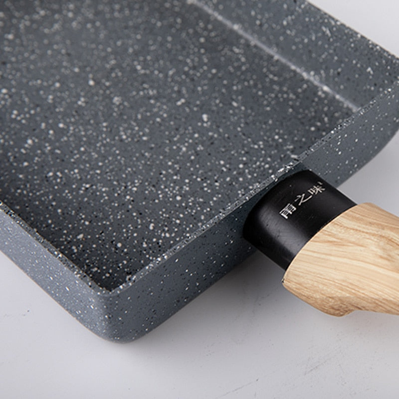 Non-Stick Tamagoyaki Pan with Spatula, 18 x 13 cm by HitMyNeed