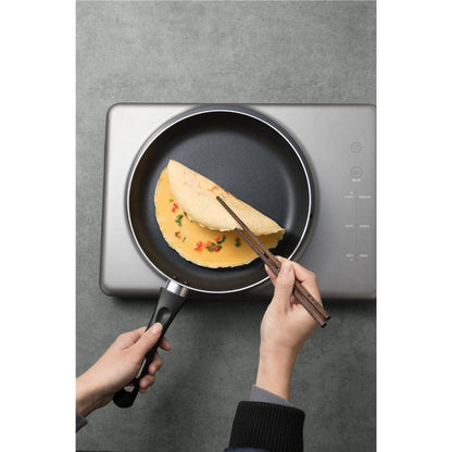 Nonstick Skillet Pan with Bakelite Handle 26cm by HitMyNeed