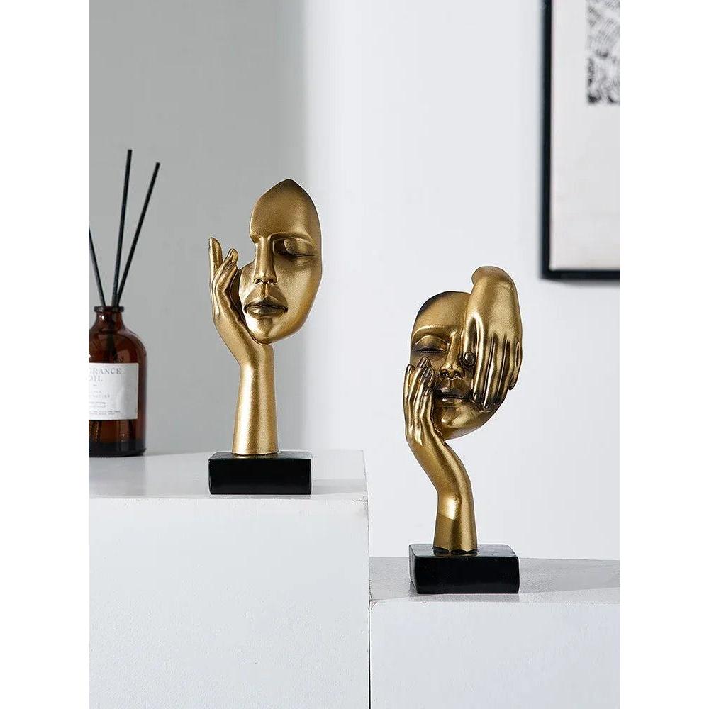 Nordic Abstract Resin Face Sculpture Ornament by HitMyNeed