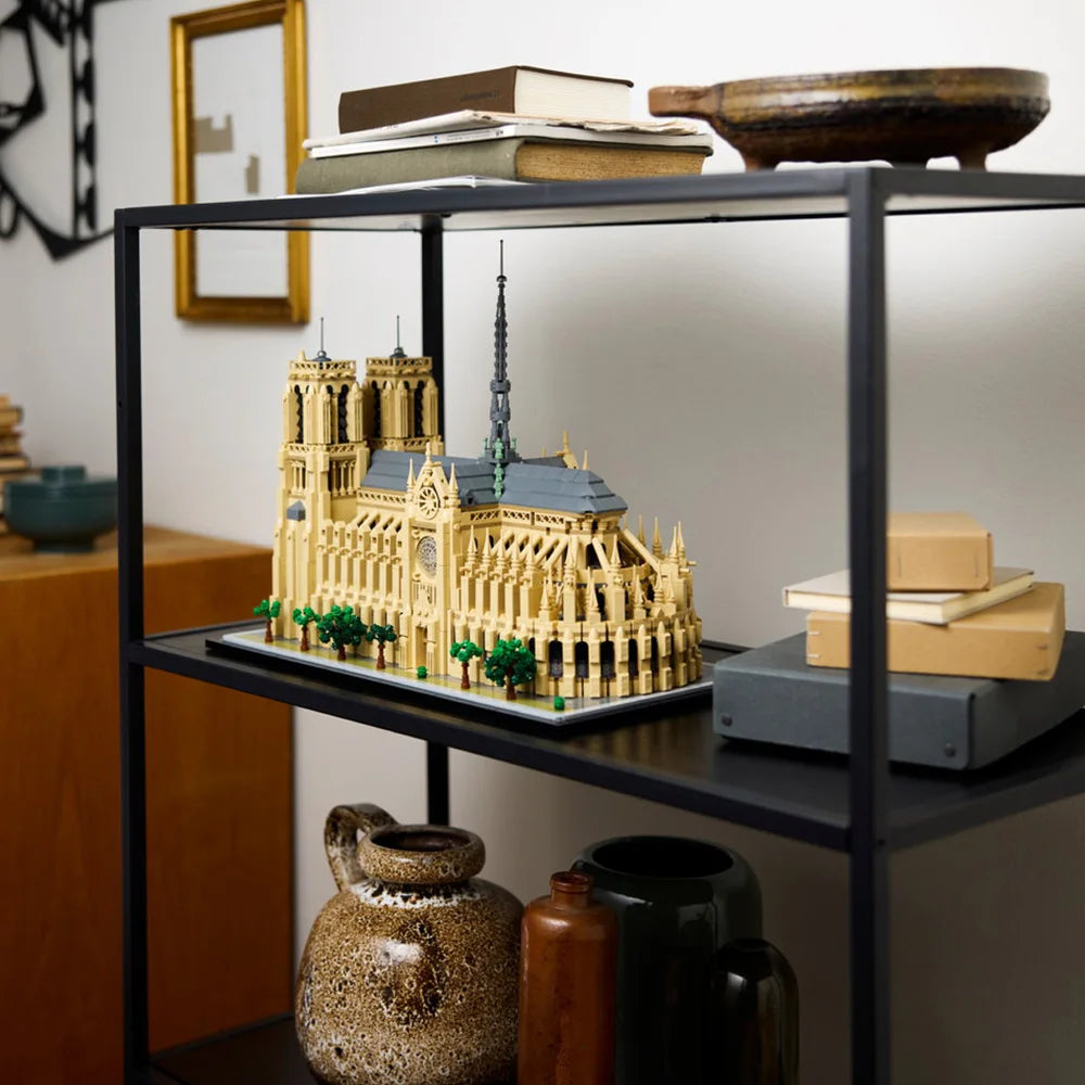Notre-Dame de Paris Architecture Model Kit 21061 by HitMyNeed