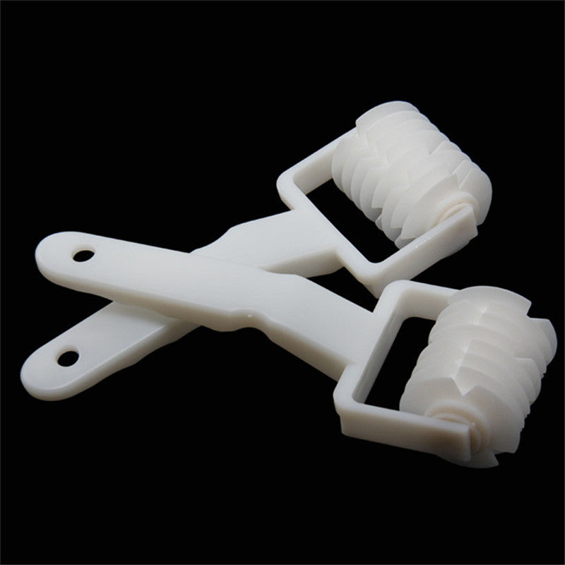 Pastry Crisscross Dough Cutter Roller by HitMyNeed