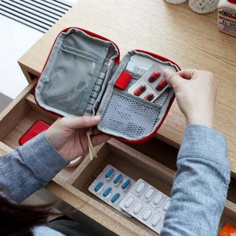 Personal Emergency Medical First Aid Bag by HitMyNeed
