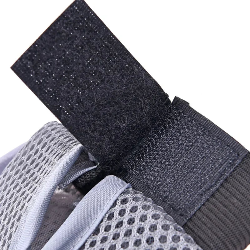 Pet Grooming Glove for Cats & Dogs by HitMyNeed