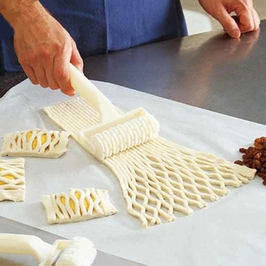 Pie Lattice Cutter Roller for Even Dough Strips by HitMyNeed