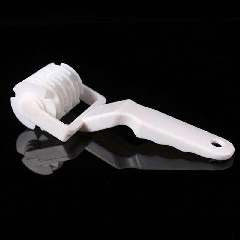 Pie Lattice Cutter Roller for Even Dough Strips by HitMyNeed