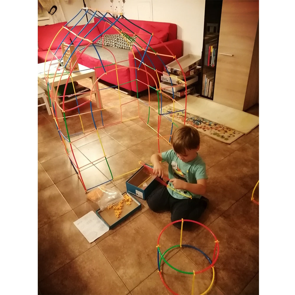 Plastic 4D Building Straws Set with Connectors (100pcs) by HitMyNeed