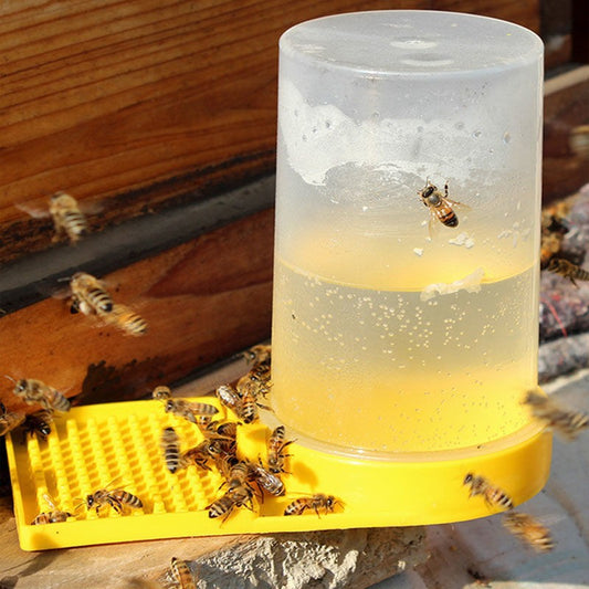 Plastic Bee Feeder and Drinker for Beekeeping Hives by HitMyNeed