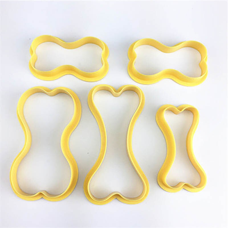 Plastic Bone Cookie Cutters Set (5 Pieces) by HitMyNeed