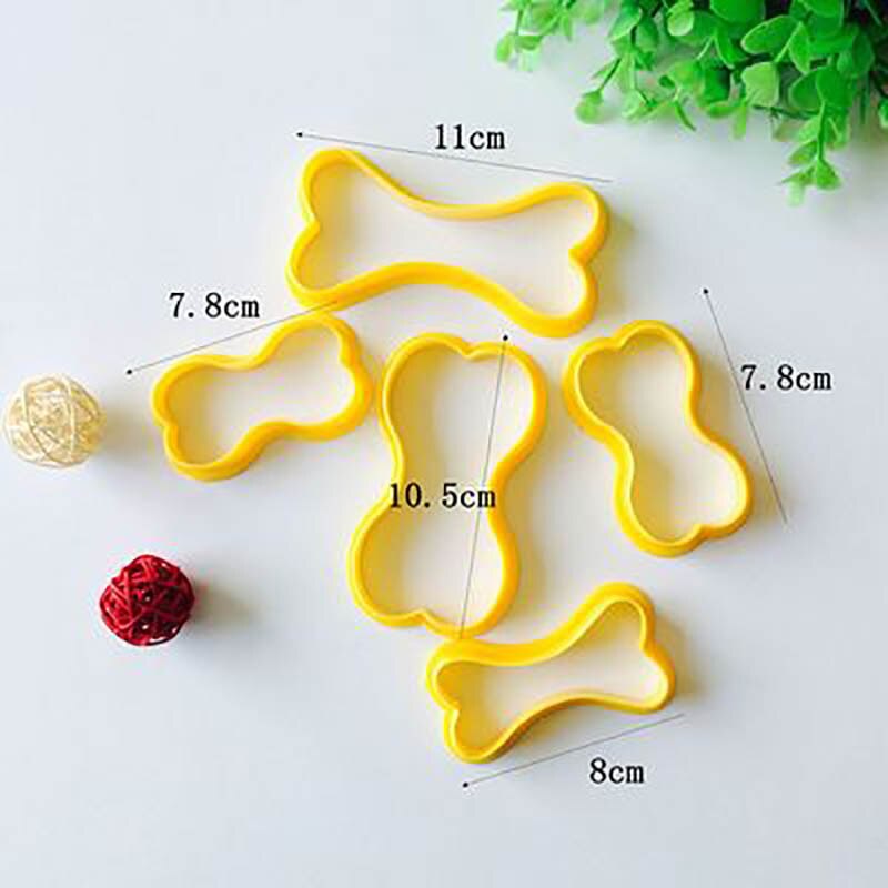 Plastic Bone Cookie Cutters Set (5 Pieces) by HitMyNeed