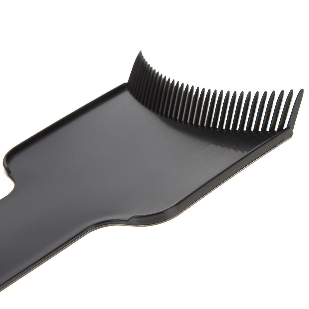 Plastic Curved Hair Dyeing Comb for Even Color by HitMyNeed