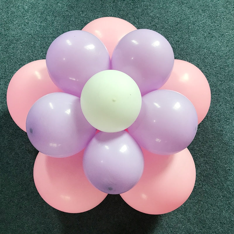 Plastic Flower Balloon Clips, 5 Pack by HitMyNeed