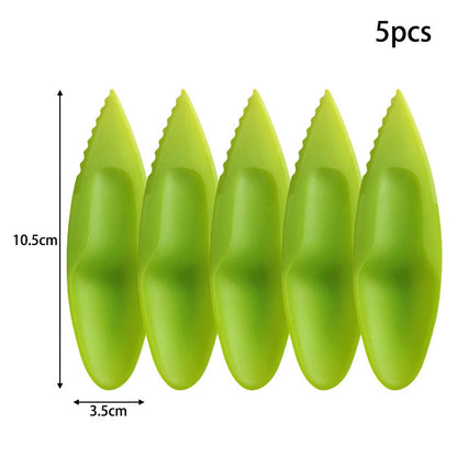 Plastic Kiwi Fruit Spoons Set of 5 by HitMyNeed