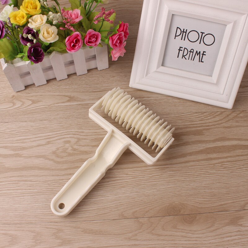 Plastic Pie Crust Lattice Cutter Roller by HitMyNeed