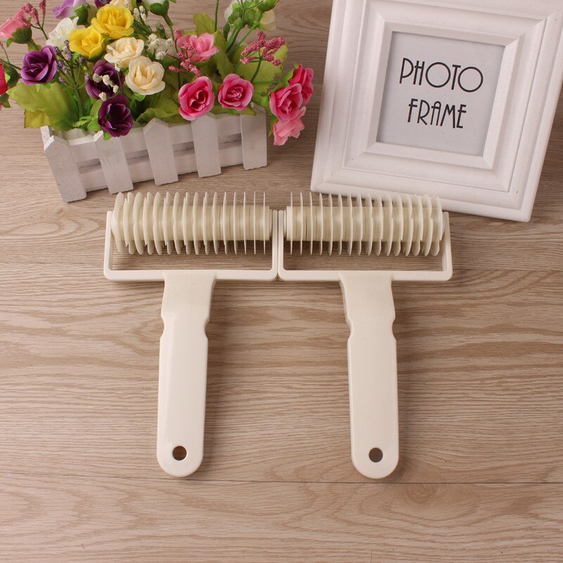 Plastic Pie Crust Lattice Cutter Roller by HitMyNeed