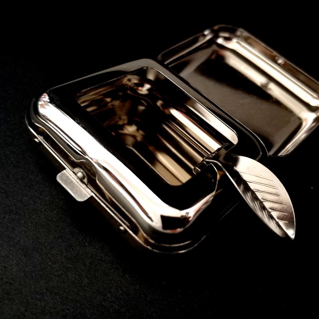 Pocket Stainless Steel Ashtray with Lid by HitMyNeed