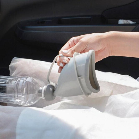 Portable Car Emergency Urinal Bottle 100ml by HitMyNeed