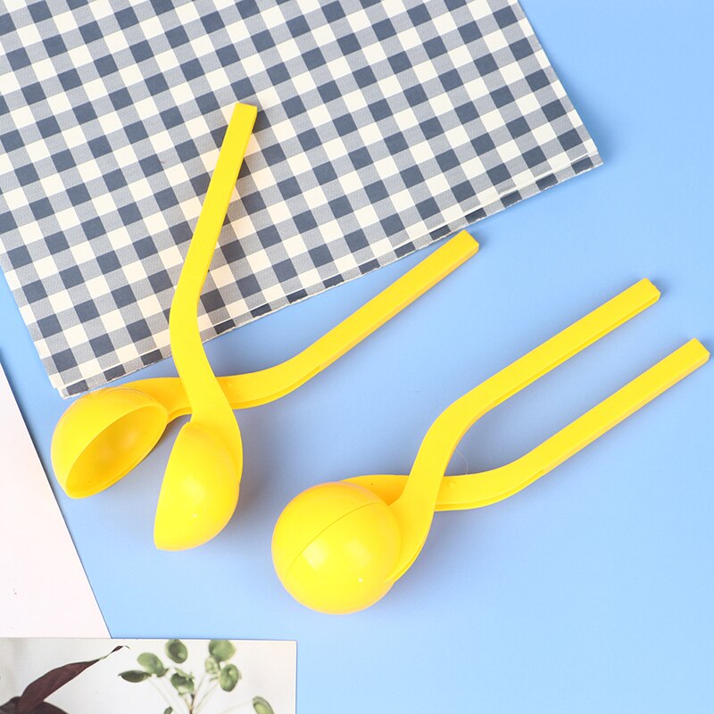 Portable Round Snowball Makers Set of 2 by HitMyNeed