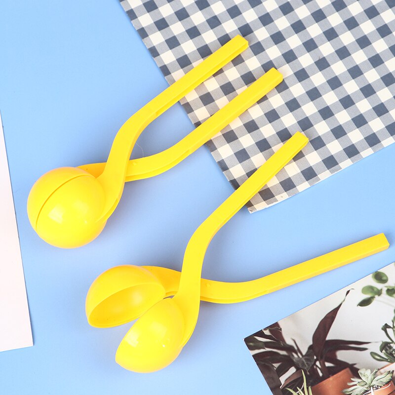 Portable Round Snowball Makers Set of 2 by HitMyNeed
