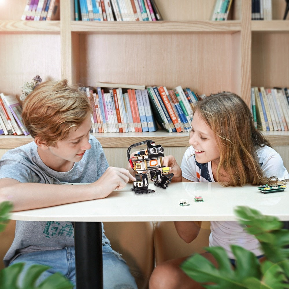 Programmable Dancing Humanoid Robot Kit for Kids by HitMyNeed