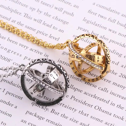 Projection Necklace I Love You in 100 Languages by HitMyNeed