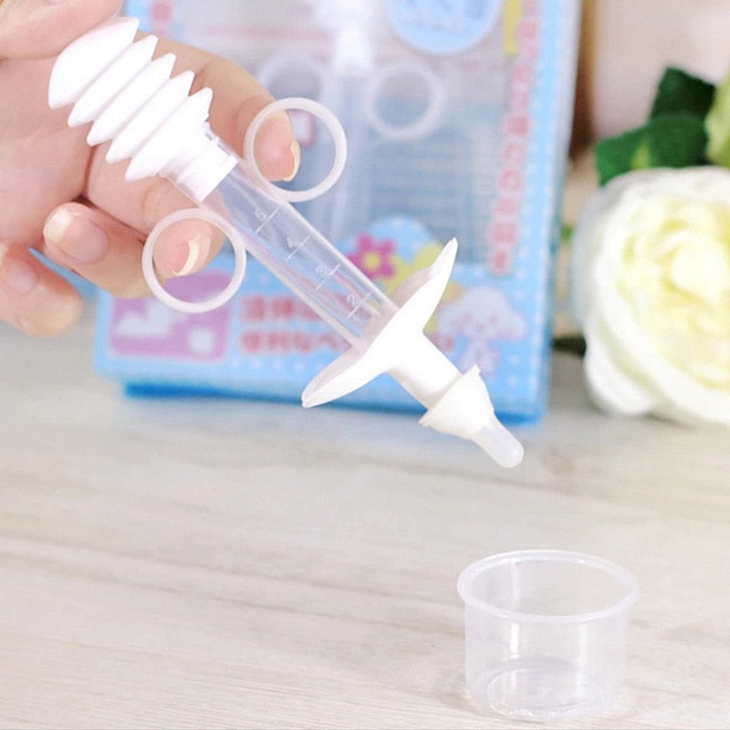 Puppy Feeding Syringe Set with Measuring Cup by HitMyNeed