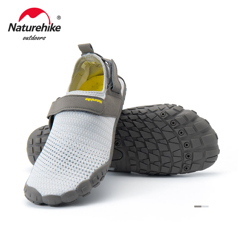 Quick-Dry Wading Water Shoes with Anti-Slip Sole white l-41-42 by HitMyNeed