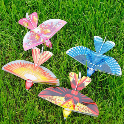 Remote Control Flying Bird Toy with Bionic Wings by HitMyNeed