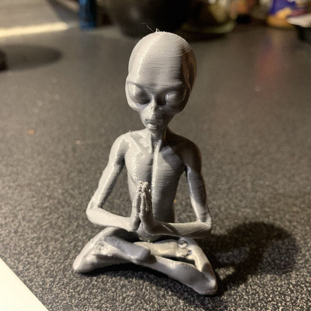 Resin Meditating Alien Garden Ornament Statue by HitMyNeed