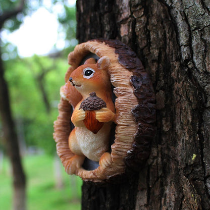 Resin Outdoor Squirrel Tree Decoration by HitMyNeed