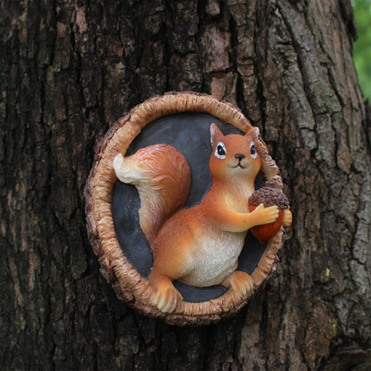 Resin Outdoor Squirrel Tree Decoration by HitMyNeed